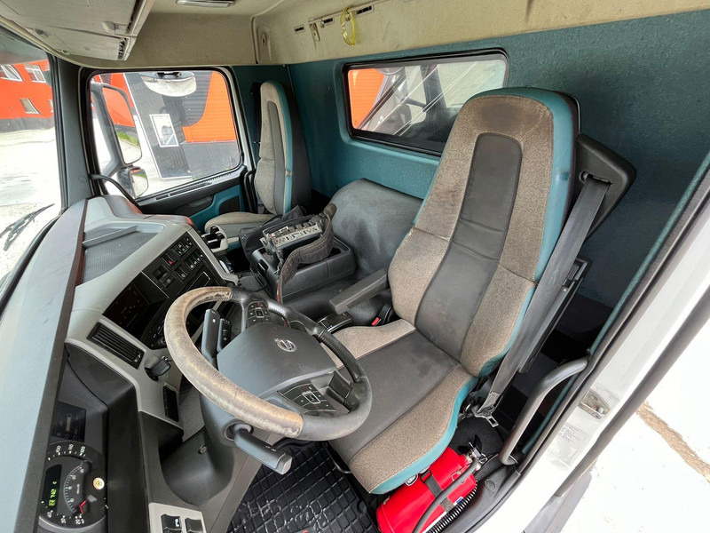 Pacēlājs ar āķi, Kravas auto ar manipulatoru Volvo FM 330 6x2*4 HIAB 192E-5 / HIAB XR 18 ton / L=5100 mm: foto 19