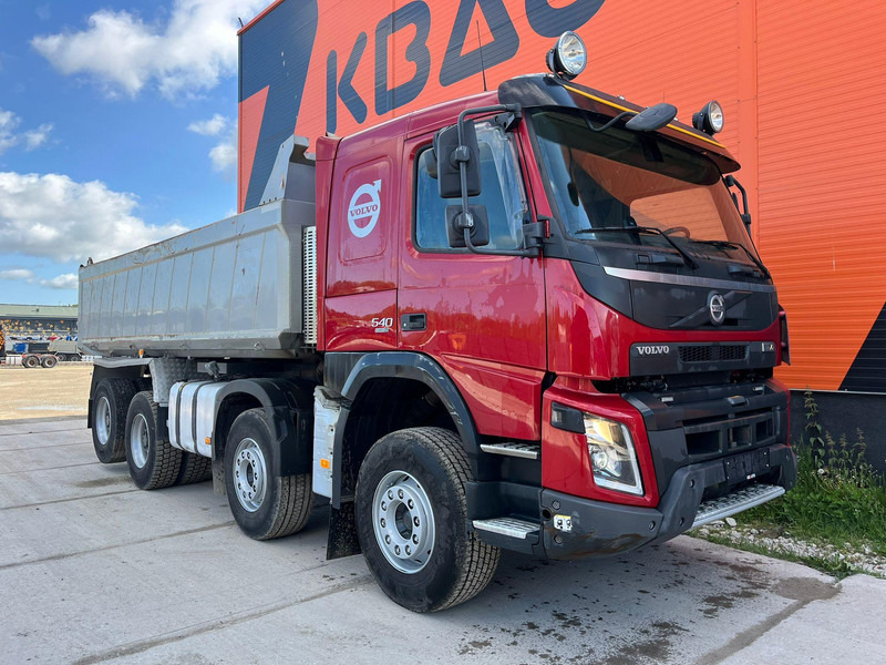 Volvo FMX 540 8x4 RETARDER / TANDEM AXLE LIFT / BIG AXLES - Kravas automašīna pašizgāzējs: foto 4 Volvo FMX 540 8x4 RETARDER / TANDEM AXLE LIFT / BIG AXLES - Kravas automašīna pašizgāzējs: foto 4