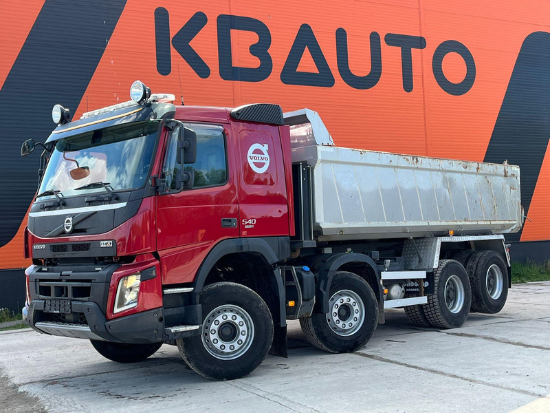 Volvo FMX 540 8x4 RETARDER / TANDEM AXLE LIFT / BIG AXLES - Kravas automašīna pašizgāzējs: foto 1 Volvo FMX 540 8x4 RETARDER / TANDEM AXLE LIFT / BIG AXLES - Kravas automašīna pašizgāzējs: foto 1