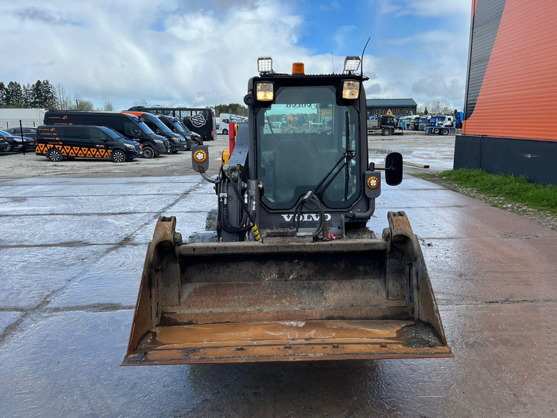 Volvo MC 70 C T4 BRUSH - Riteņu iekrāvējs: foto 3 Volvo MC 70 C T4 BRUSH - Riteņu iekrāvējs: foto 3
