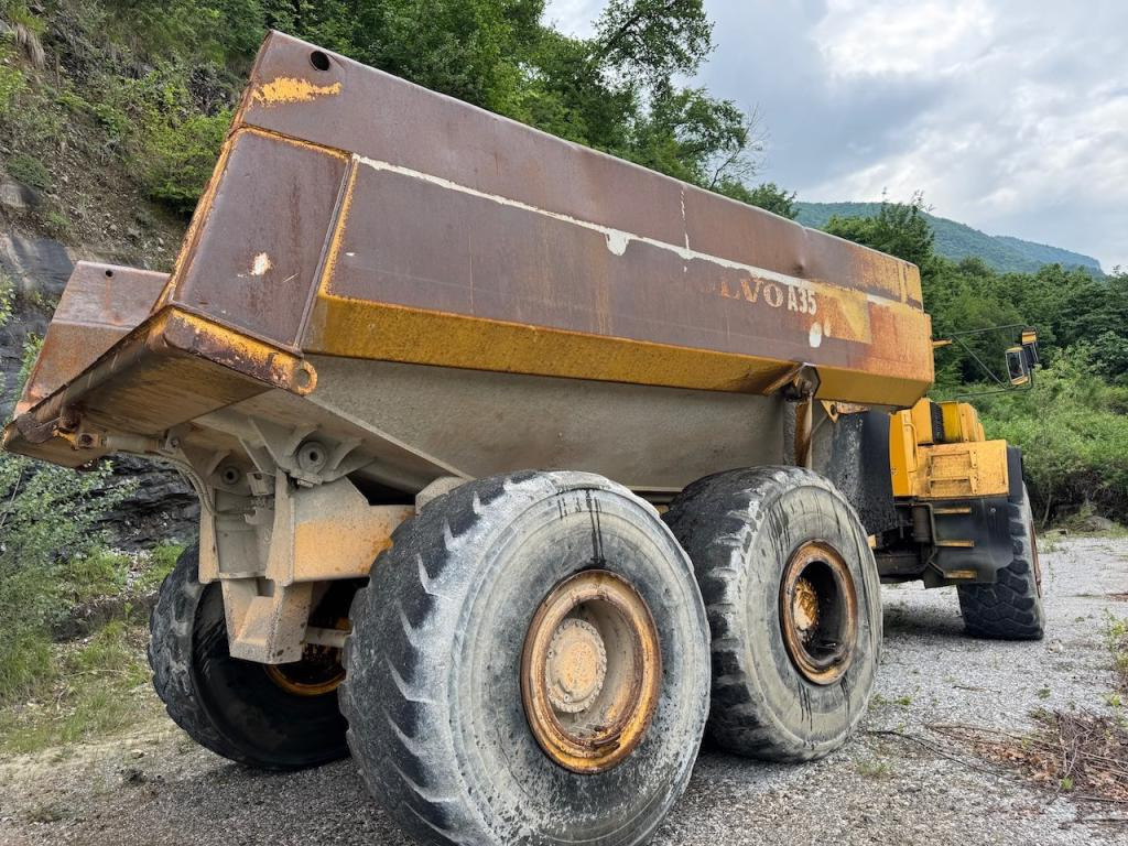 BM Volvo A35 - Artikulētias pašizgāzējs: foto 3 BM Volvo A35 - Artikulētias pašizgāzējs: foto 3
