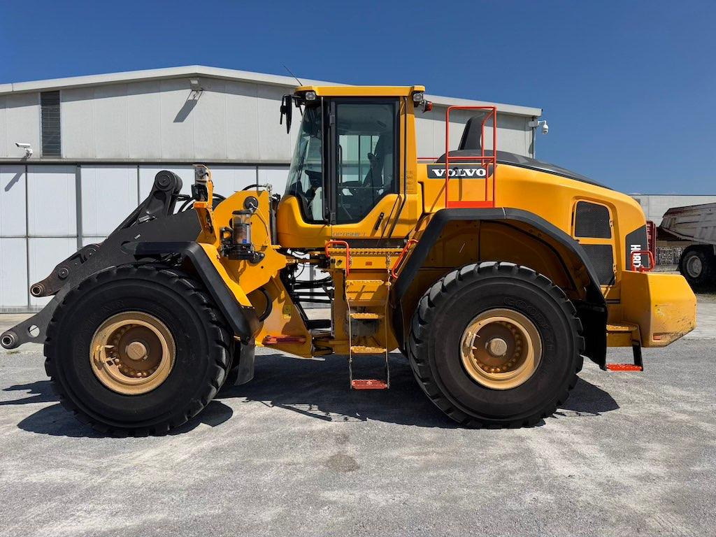Volvo L180H - Riteņu iekrāvējs: foto 1 Volvo L180H - Riteņu iekrāvējs: foto 1