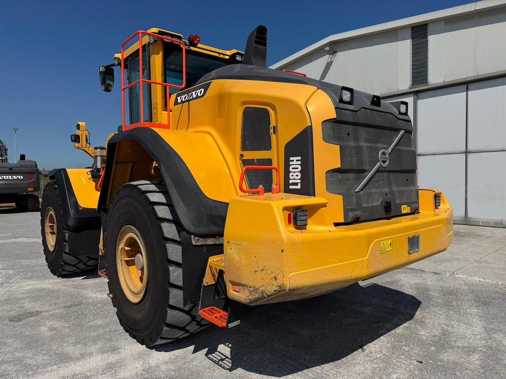 Volvo L180H - Riteņu iekrāvējs: foto 2 Volvo L180H - Riteņu iekrāvējs: foto 2