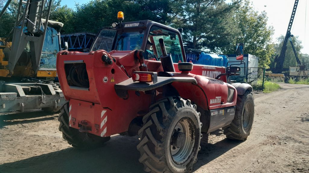 MANITOU MT 1235S - Teleskopiskais riteņu iekrāvējs: foto 4 MANITOU MT 1235S - Teleskopiskais riteņu iekrāvējs: foto 4
