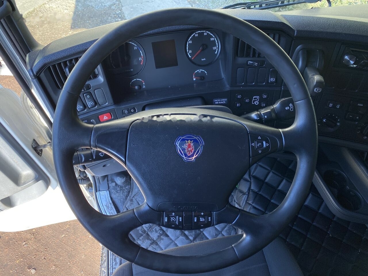 Vilcējs Scania R500: foto 10 Vilcējs Scania R500: foto 10