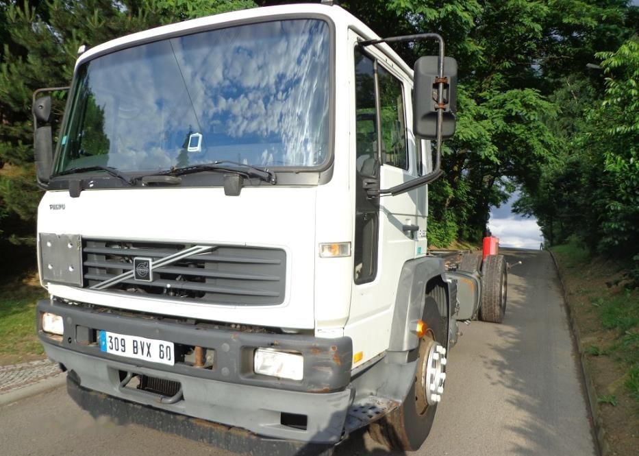 Volvo FL 19.250 - Šasija kravas automašīna: foto 1 Volvo FL 19.250 - Šasija kravas automašīna: foto 1