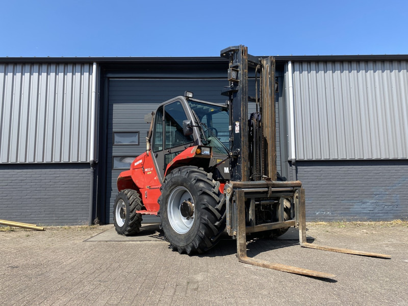 Manitou M 30-4 ST3B ST3B - Bezceļu autokrāvējs: foto 1 Manitou M 30-4 ST3B ST3B - Bezceļu autokrāvējs: foto 1