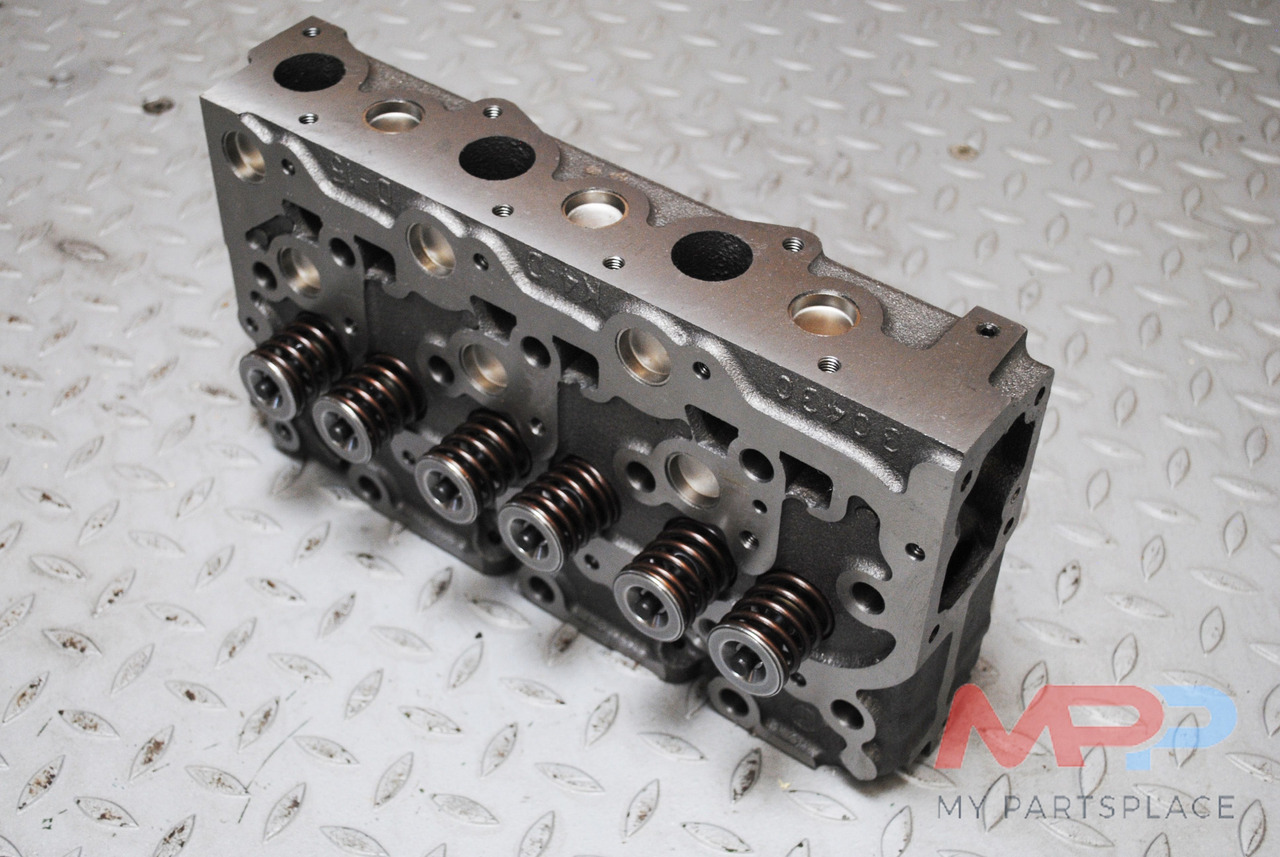 Cilinderkop inclusief kleppen Kubota D1803 D1503 D1403 D1703 - Motora galva - Celtniecības tehnika: foto 1 Cilinderkop inclusief kleppen Kubota D1803 D1503 D1403 D1703 - Motora galva - Celtniecības tehnika: foto 1