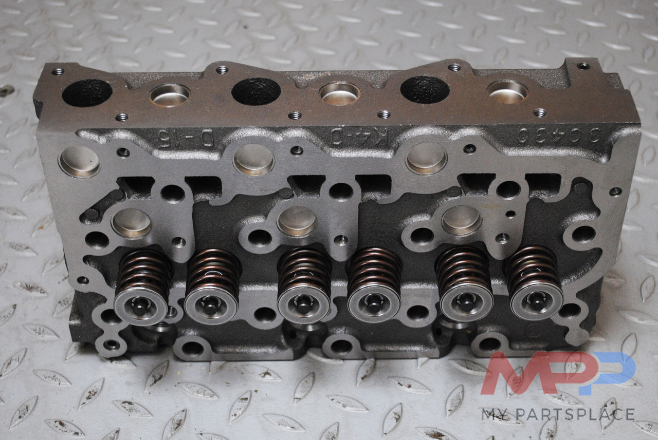 Cilinderkop inclusief kleppen Kubota D1803 D1503 D1403 D1703 - Motora galva - Celtniecības tehnika: foto 3 Cilinderkop inclusief kleppen Kubota D1803 D1503 D1403 D1703 - Motora galva - Celtniecības tehnika: foto 3