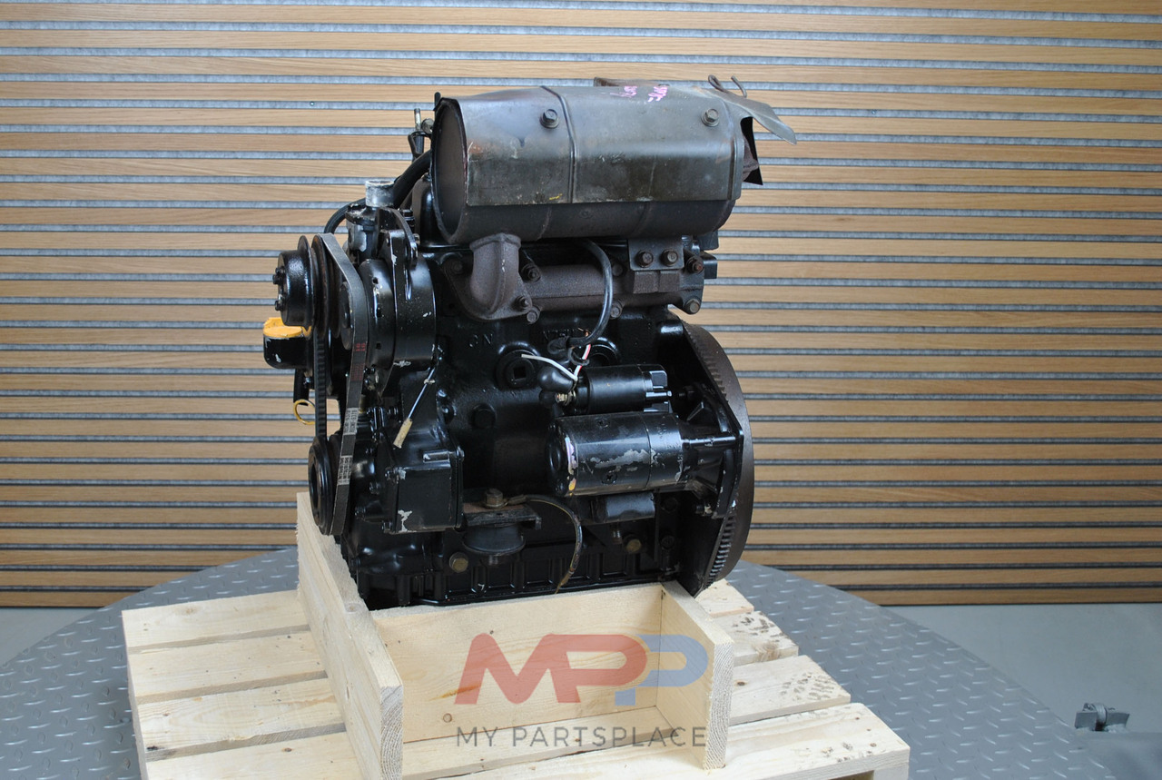 YANMAR 3TN75 - Dzinējs - Traktors: foto 4 YANMAR 3TN75 - Dzinējs - Traktors: foto 4