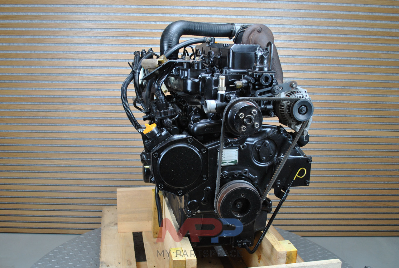 YANMAR 4TNE100-T - Dzinējs - Traktors: foto 4 YANMAR 4TNE100-T - Dzinējs - Traktors: foto 4