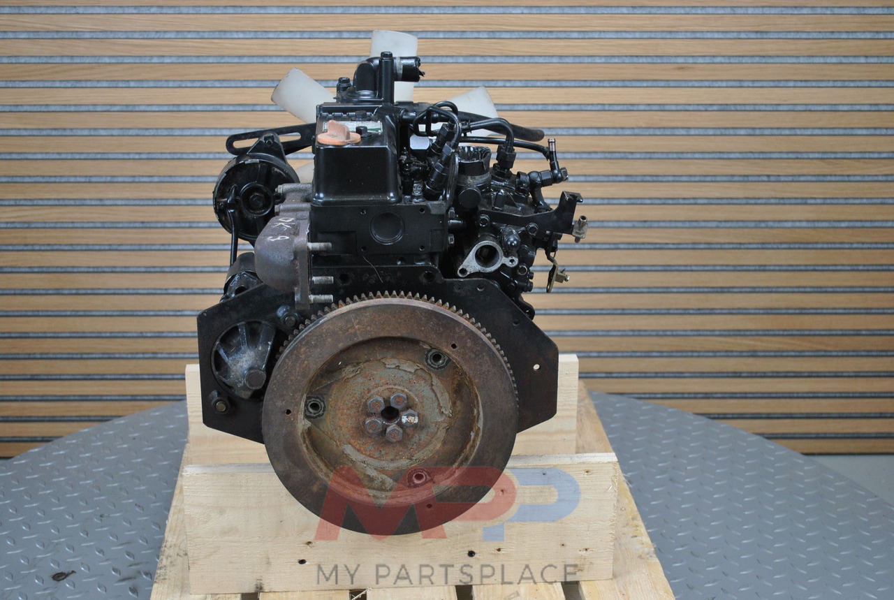 Yanmar 2TNE68 - Dzinējs - Celtniecības tehnika: foto 3 Yanmar 2TNE68 - Dzinējs - Celtniecības tehnika: foto 3