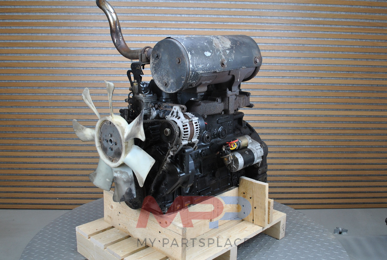 Yanmar 4TNE94L - Dzinējs un rezerves daļas - Ekskavators: foto 1 Yanmar 4TNE94L - Dzinējs un rezerves daļas - Ekskavators: foto 1