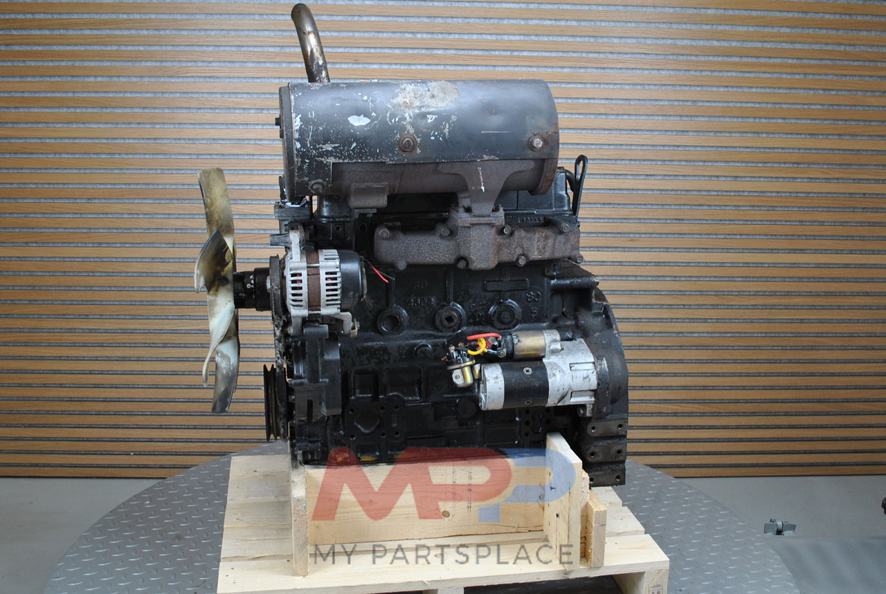 Yanmar 4TNE94L - Dzinējs un rezerves daļas - Ekskavators: foto 3 Yanmar 4TNE94L - Dzinējs un rezerves daļas - Ekskavators: foto 3