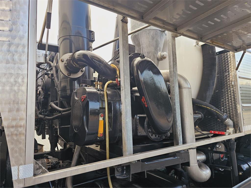 Komunālā/ Specializētā tehnika MAN JUROP VJC9 / 5 2010 WUKO for collecting liquid was: foto 11