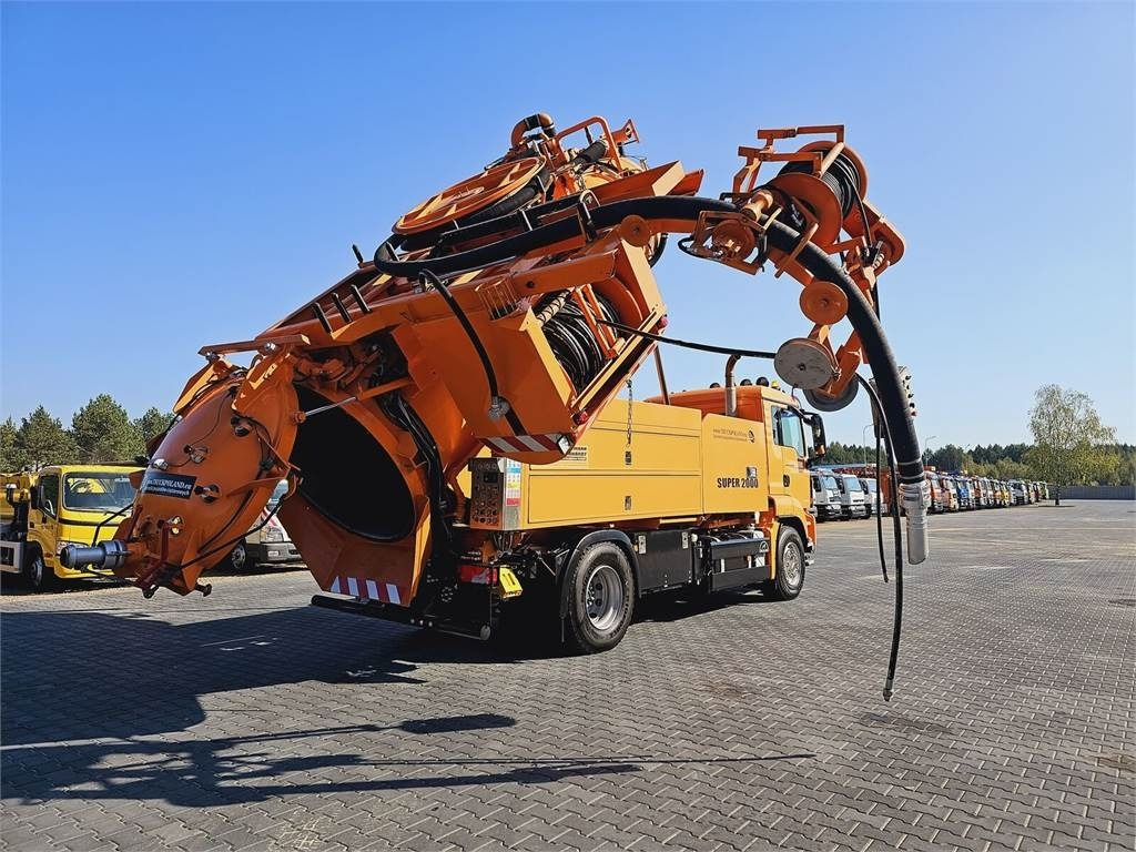 MAN Wiedemann SUPER 2000 4x2 WUKO RECYKLING for collec - Asenizācijas mašīna: foto 1 MAN Wiedemann SUPER 2000 4x2 WUKO RECYKLING for collec - Asenizācijas mašīna: foto 1