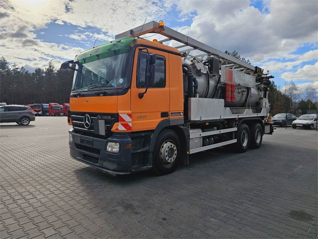 Mercedes-Benz WUKO KROLL COMBI FOR SEWER CLEANING - Asenizācijas mašīna: foto 4 Mercedes-Benz WUKO KROLL COMBI FOR SEWER CLEANING - Asenizācijas mašīna: foto 4