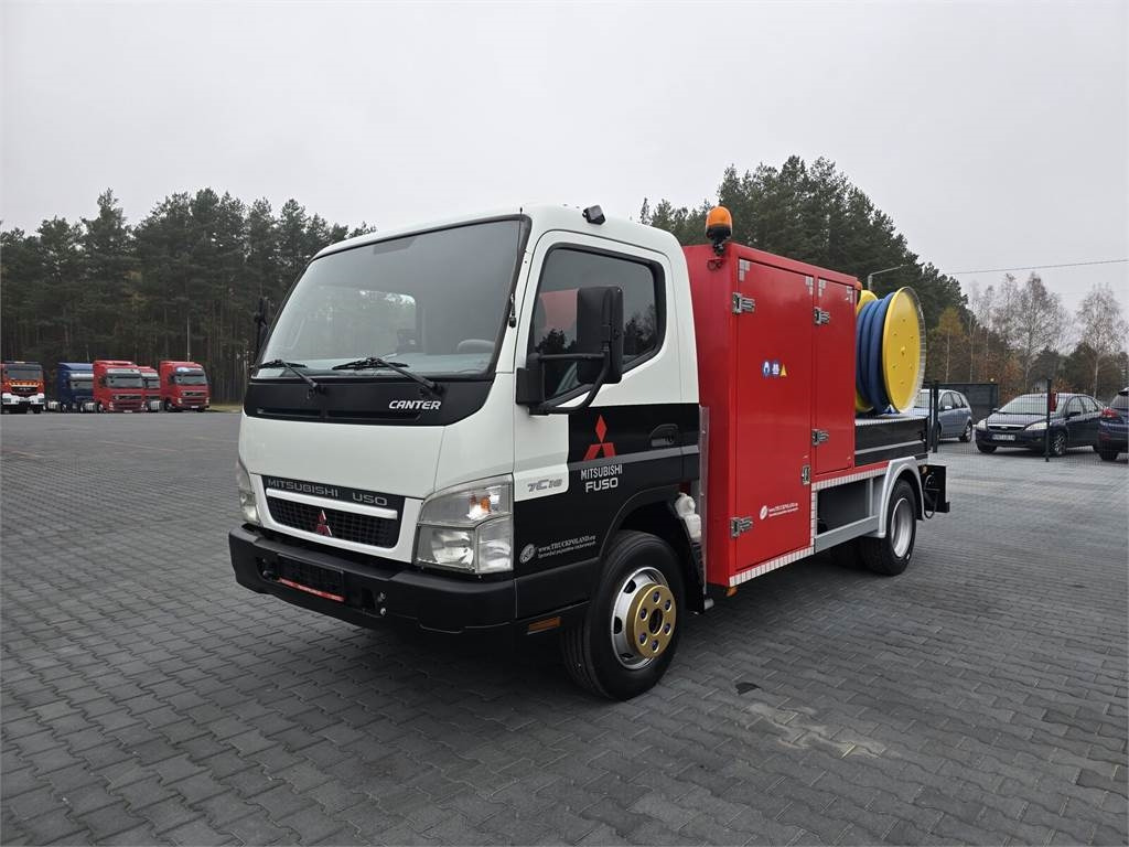 Mitsubishi RIONED COMBI WUKO - Asenizācijas mašīna: foto 3 Mitsubishi RIONED COMBI WUKO - Asenizācijas mašīna: foto 3