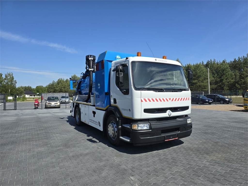 Renault 4x2 WUKO RIVARD for collecting liquid waste - Asenizācijas mašīna: foto 2 Renault 4x2 WUKO RIVARD for collecting liquid waste - Asenizācijas mašīna: foto 2
