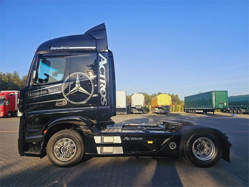 Mercedes-Benz ACTROS 1843  - Vilcējs: foto 2 Mercedes-Benz ACTROS 1843  - Vilcējs: foto 2