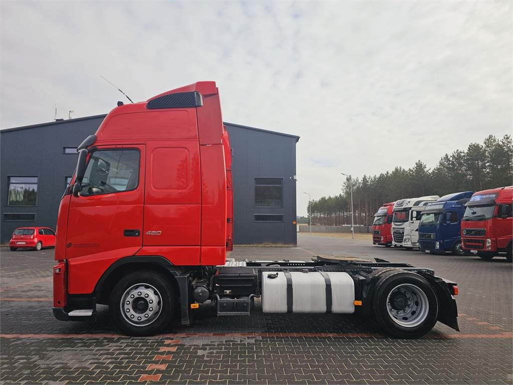 Volvo FH13 XXL EURO 5 2011 + KRONE MEGA RAISE - Vilcējs: foto 5 Volvo FH13 XXL EURO 5 2011 + KRONE MEGA RAISE - Vilcējs: foto 5