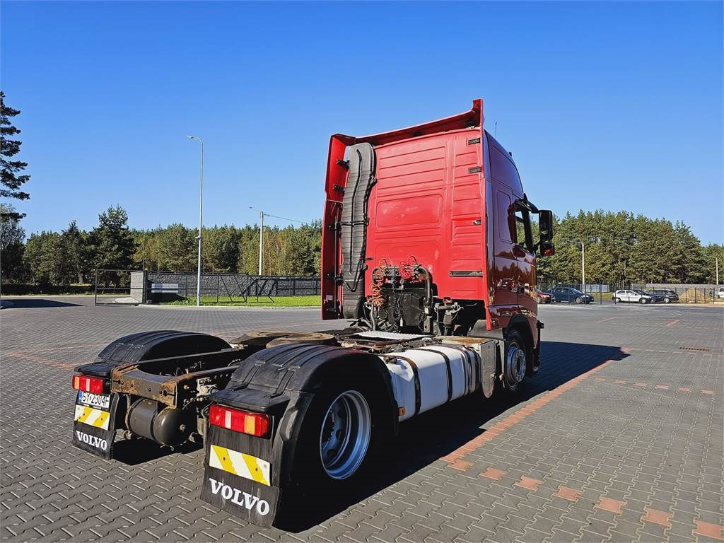 Volvo FH13 XXL MANUAL 420 EURO 5 2011 r MEGA LOW DECK - Vilcējs: foto 5 Volvo FH13 XXL MANUAL 420 EURO 5 2011 r MEGA LOW DECK - Vilcējs: foto 5