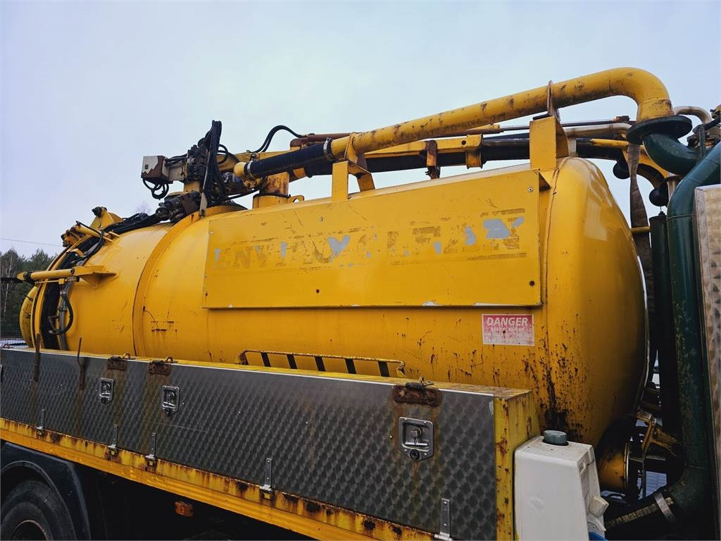 Asenizācijas mašīna Volvo FULLER TANKERS 2008 WUKO for collecting liquid was: foto 19 Asenizācijas mašīna Volvo FULLER TANKERS 2008 WUKO for collecting liquid was: foto 19