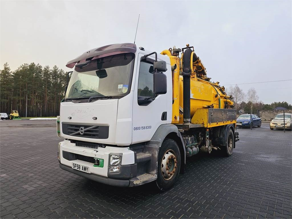 Volvo FULLER TANKERS 2008 WUKO for collecting liquid was - Asenizācijas mašīna: foto 3 Volvo FULLER TANKERS 2008 WUKO for collecting liquid was - Asenizācijas mašīna: foto 3