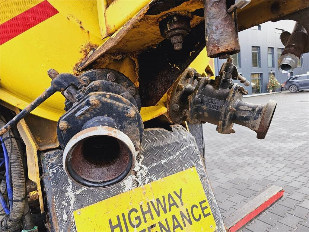 Asenizācijas mašīna Volvo FULLER TANKERS 2008 WUKO for collecting liquid was: foto 20 Asenizācijas mašīna Volvo FULLER TANKERS 2008 WUKO for collecting liquid was: foto 20