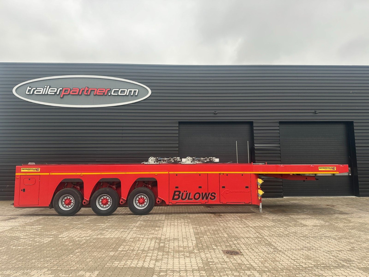 Faymonville 3 achs innenlader - Puspiekabe zema profila platforma: foto 1 Faymonville 3 achs innenlader - Puspiekabe zema profila platforma: foto 1