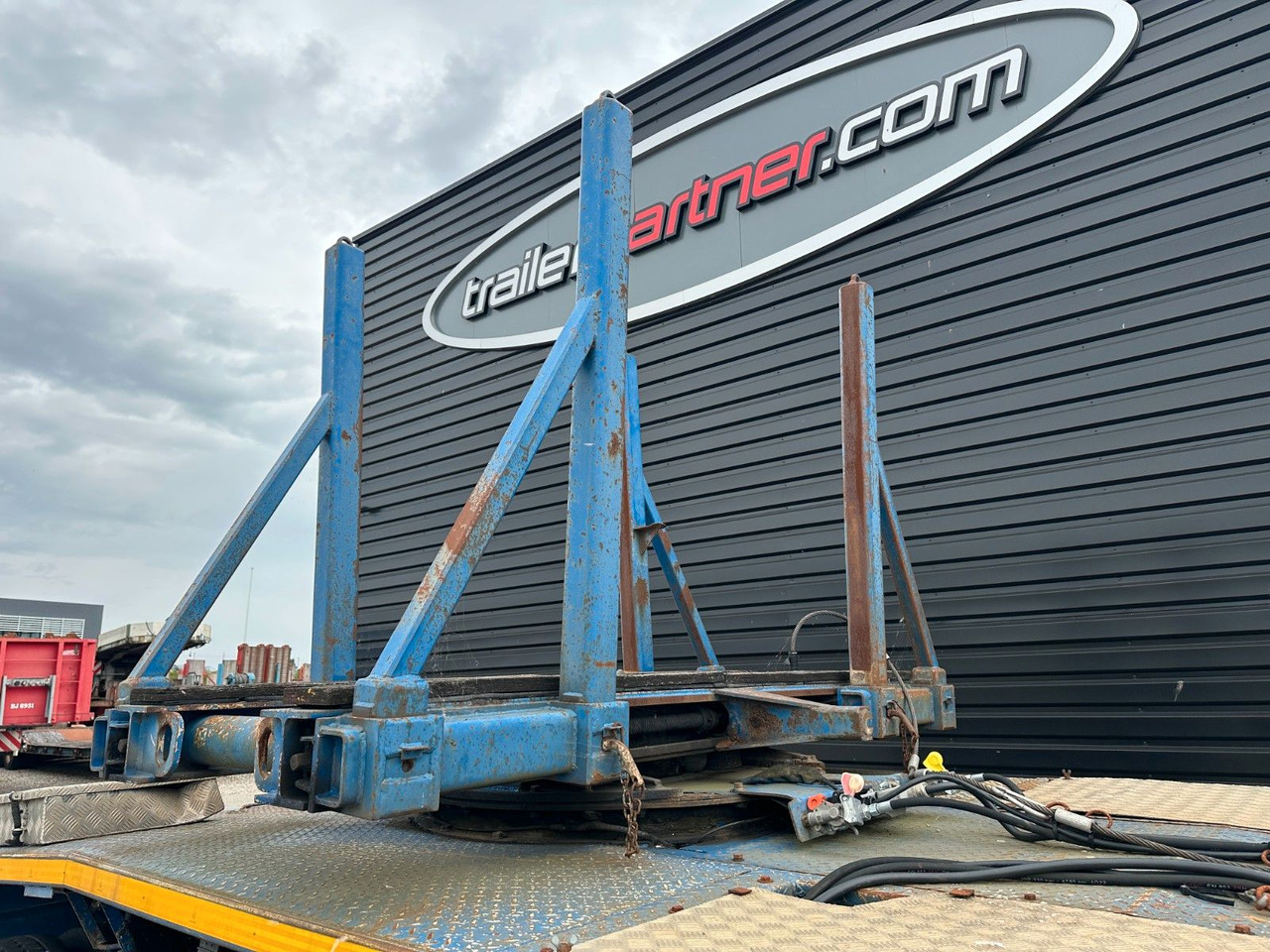 Faymonville 3 achs nachläufer - Puspiekabe zema profila platforma: foto 4 Faymonville 3 achs nachläufer - Puspiekabe zema profila platforma: foto 4