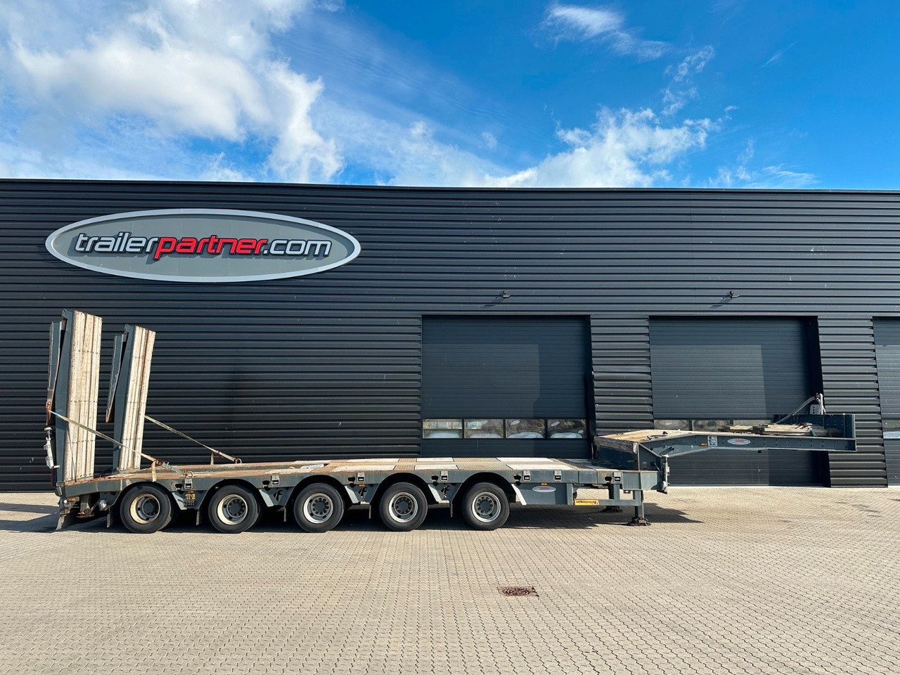 Faymonville 5 achs tieflader / ausziehbar / rampen - Puspiekabe zema profila platforma: foto 1 Faymonville 5 achs tieflader / ausziehbar / rampen - Puspiekabe zema profila platforma: foto 1