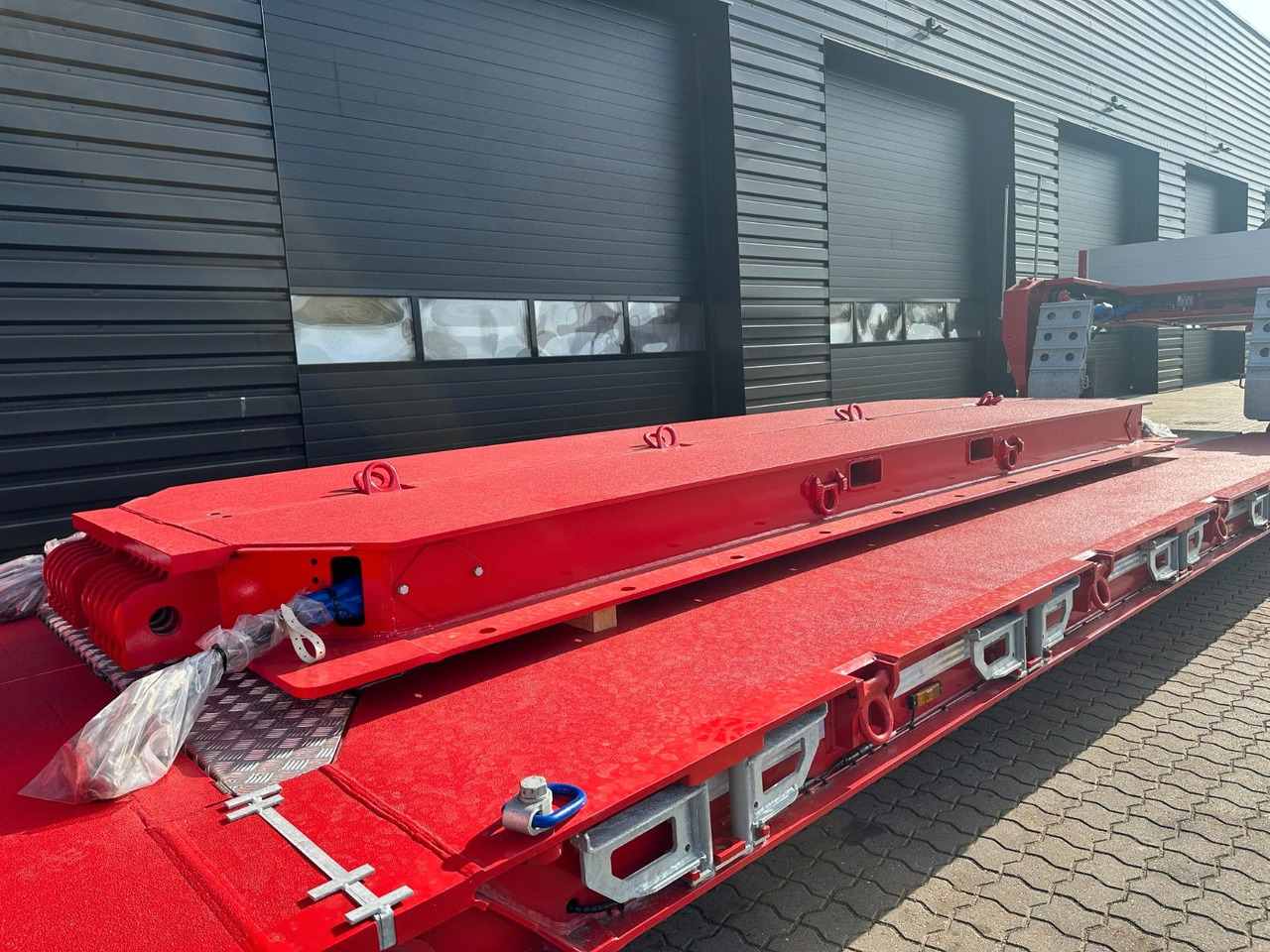 Faymonville Megamax 3 achs tiefbett / Pendelachsen - Puspiekabe zema profila platforma: foto 5 Faymonville Megamax 3 achs tiefbett / Pendelachsen - Puspiekabe zema profila platforma: foto 5