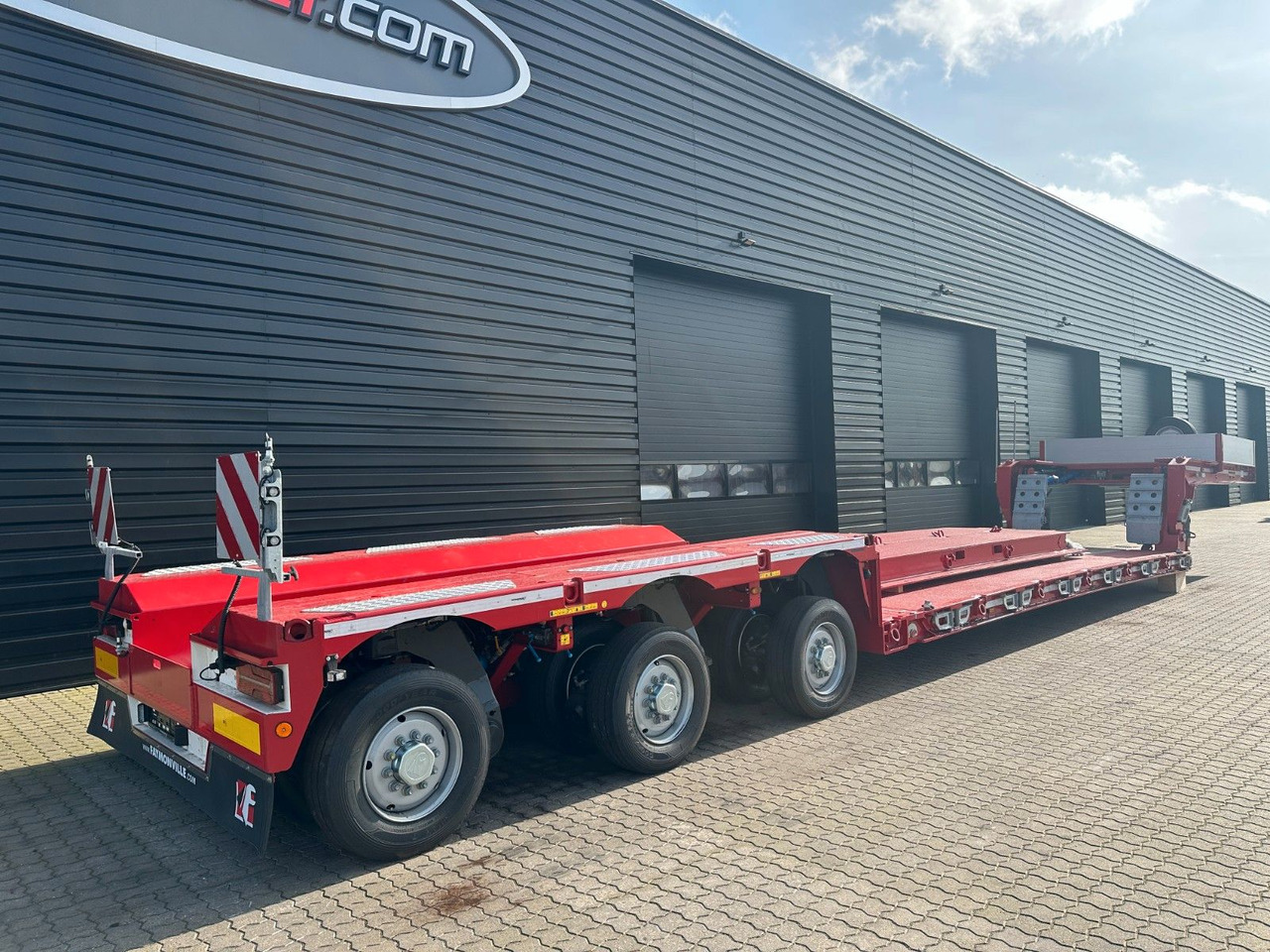 Faymonville Megamax 3 achs tiefbett / Pendelachsen - Puspiekabe zema profila platforma: foto 2 Faymonville Megamax 3 achs tiefbett / Pendelachsen - Puspiekabe zema profila platforma: foto 2