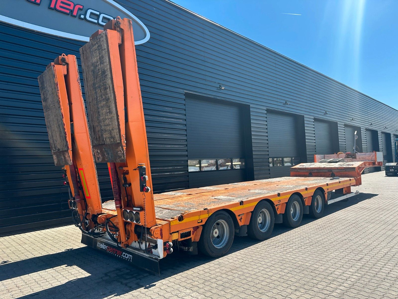 Faymonville Multimax 4 achs tieflader / Hydr. verbretiterung Faymonville Multimax 4 achs tieflader / Hydr. verbretiterung - Puspiekabe zema profila platforma: foto 2 Faymonville Multimax 4 achs tieflader / Hydr. verbretiterung Faymonville Multimax 4 achs tieflader / Hydr. verbretiterung - Puspiekabe zema profila platforma: foto 2