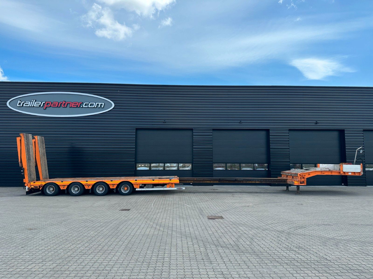 Faymonville Multimax 4 achs tieflader / Hydr. verbretiterung Faymonville Multimax 4 achs tieflader / Hydr. verbretiterung - Puspiekabe zema profila platforma: foto 5 Faymonville Multimax 4 achs tieflader / Hydr. verbretiterung Faymonville Multimax 4 achs tieflader / Hydr. verbretiterung - Puspiekabe zema profila platforma: foto 5