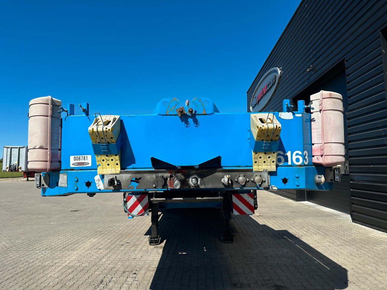 Faymonville Multimax 6 achs tieflader / ausziehbar - Puspiekabe zema profila platforma: foto 4 Faymonville Multimax 6 achs tieflader / ausziehbar - Puspiekabe zema profila platforma: foto 4