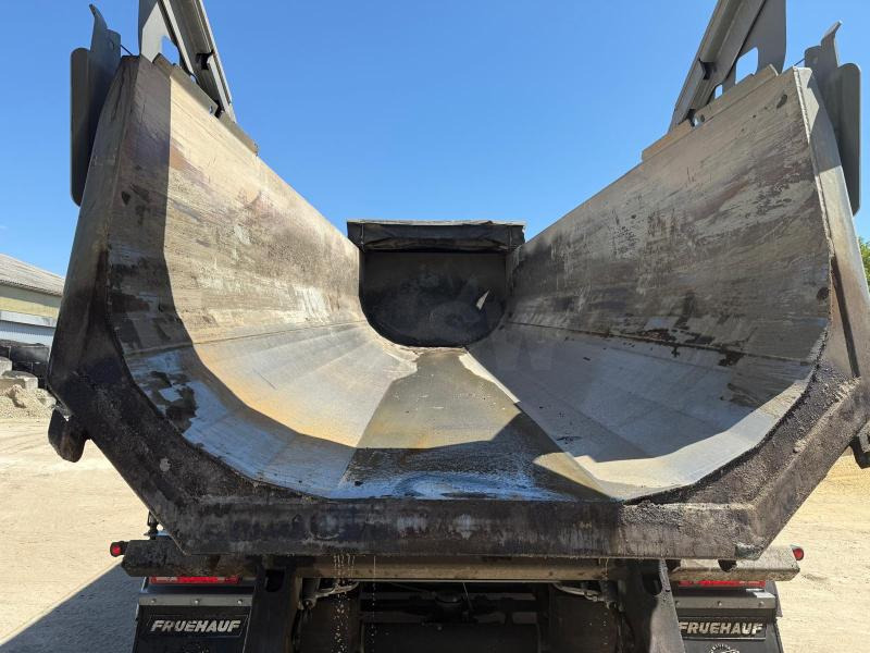 Puspiekabe pašizgāzējs Fruehauf FST4FC (Location / Rent): foto 6 Puspiekabe pašizgāzējs Fruehauf FST4FC (Location / Rent): foto 6