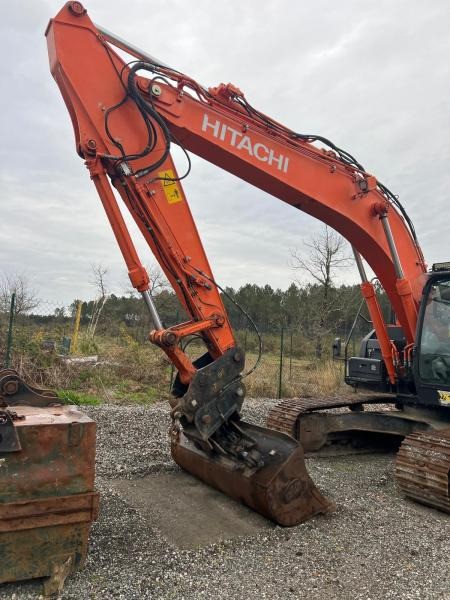 Hitachi ZX210LC 6 - Kāpurķēžu ekskavators: foto 2 Hitachi ZX210LC 6 - Kāpurķēžu ekskavators: foto 2