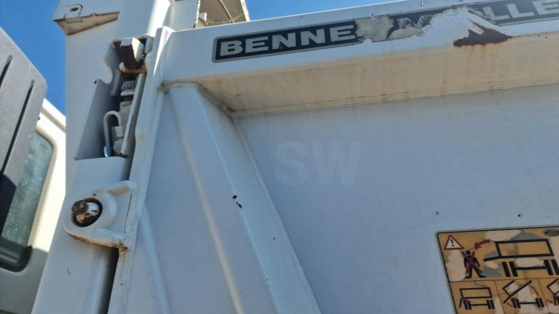 Iveco Trakker 410 - Kravas automašīna pašizgāzējs: foto 3 Iveco Trakker 410 - Kravas automašīna pašizgāzējs: foto 3