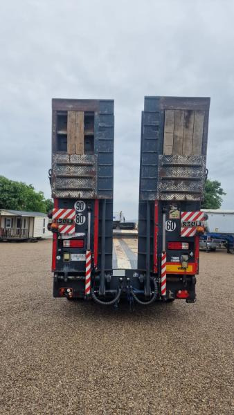 Lider trailer LIDER-3A - Puspiekabe zema profila platforma: foto 4 Lider trailer LIDER-3A - Puspiekabe zema profila platforma: foto 4