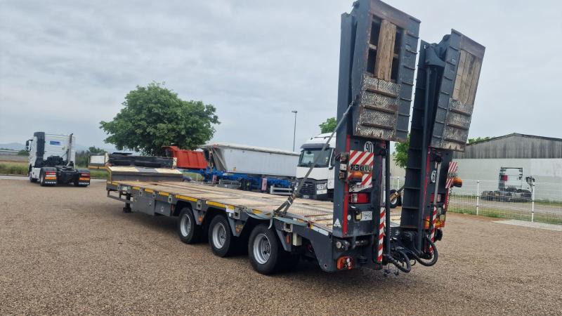 Lider trailer LIDER-3A - Puspiekabe zema profila platforma: foto 3 Lider trailer LIDER-3A - Puspiekabe zema profila platforma: foto 3