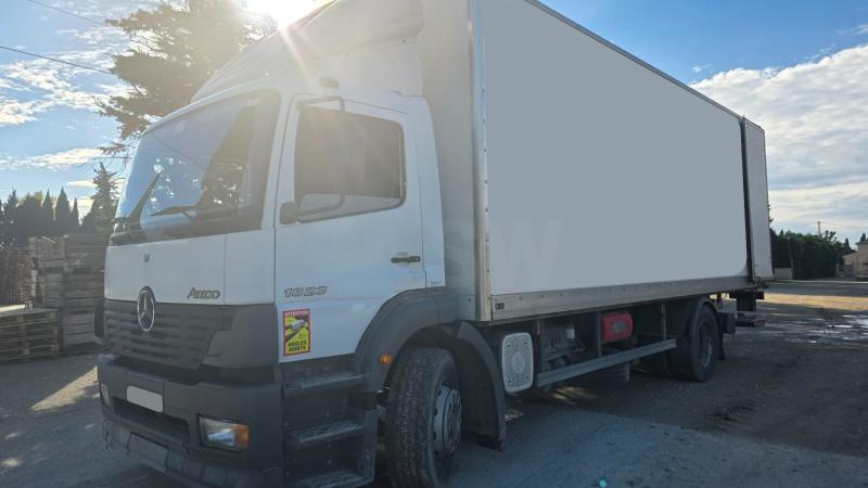 Mercedes Atego 1823 - Kravas automašīna refrižerators: foto 5 Mercedes Atego 1823 - Kravas automašīna refrižerators: foto 5