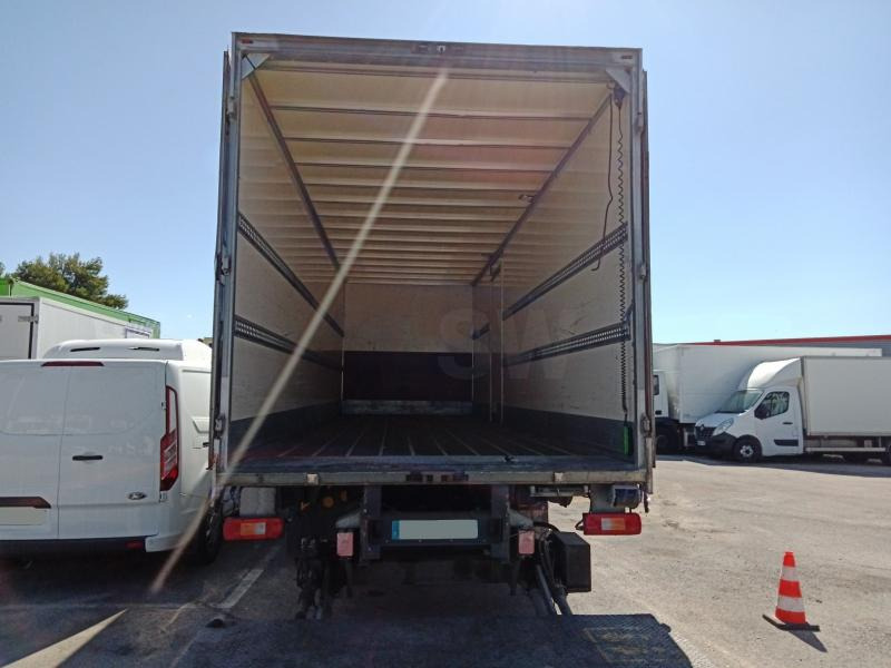 Renault D-Series 19 Wide 320 - Kravas automašīna ar slēgto virsbūvi: foto 3 Renault D-Series 19 Wide 320 - Kravas automašīna ar slēgto virsbūvi: foto 3