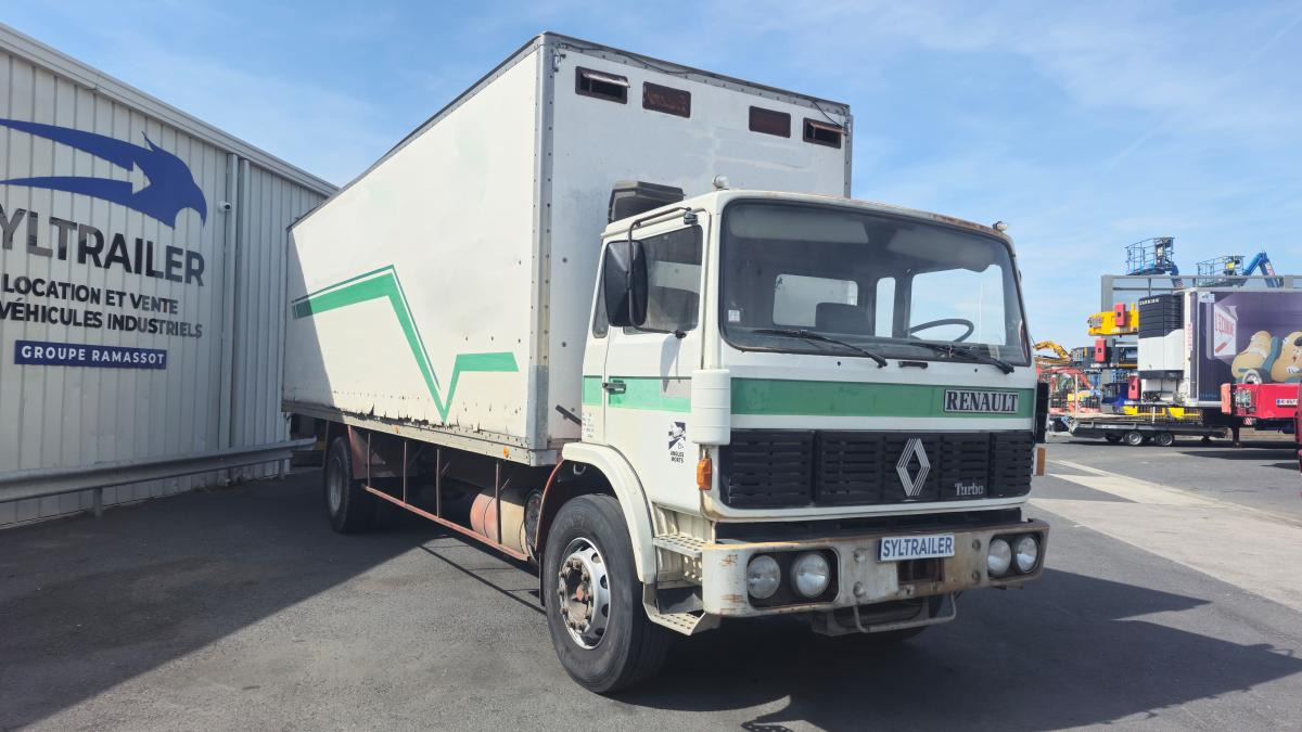 Renault Gamme G 260 - Kravas automašīna ar slēgto virsbūvi: foto 1 Renault Gamme G 260 - Kravas automašīna ar slēgto virsbūvi: foto 1
