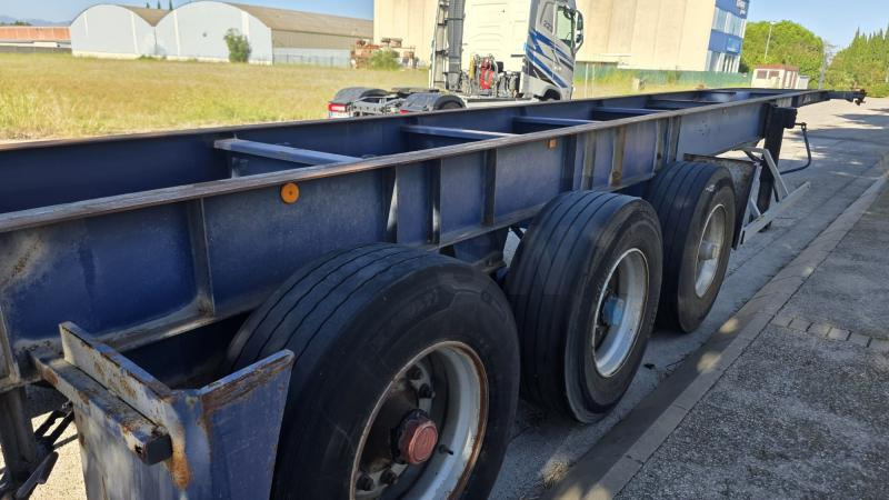Samro SR3D34MOD - Puspiekabe noņemamā virsbūve/ Konteineru vedējs: foto 2 Samro SR3D34MOD - Puspiekabe noņemamā virsbūve/ Konteineru vedējs: foto 2
