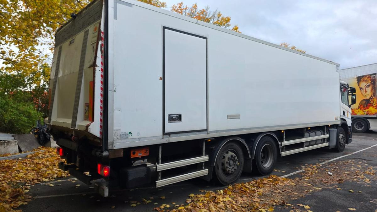 Scania P 320 - Kravas automašīna refrižerators: foto 3 Scania P 320 - Kravas automašīna refrižerators: foto 3