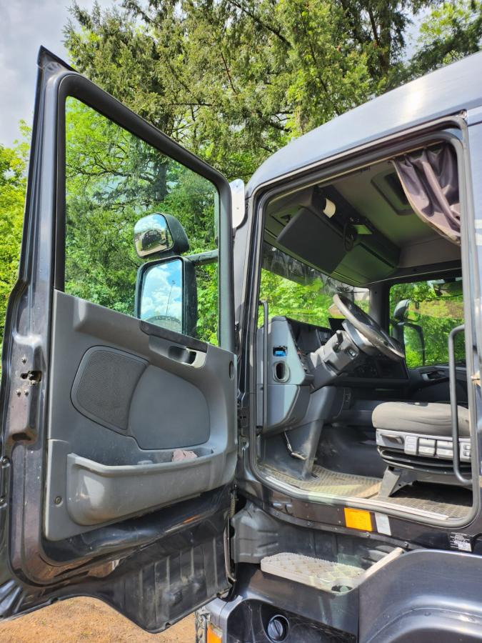 Kokvedējs, Kravas auto ar manipulatoru Scania R R 580: foto 9
