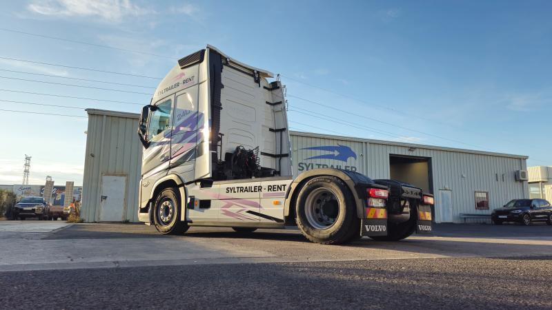 Volvo FH 500 AERO Globetrotter XXL (Location / Rent) - Vilcējs: foto 2 Volvo FH 500 AERO Globetrotter XXL (Location / Rent) - Vilcējs: foto 2