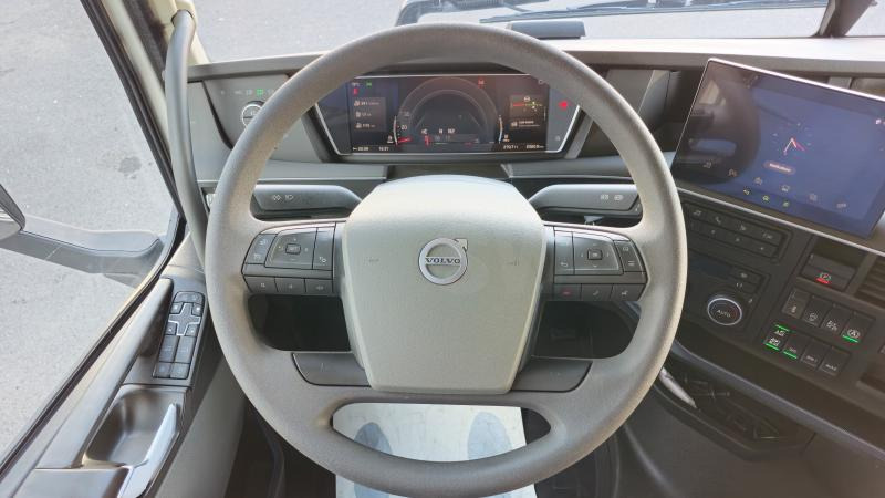 Jaunā Vilcējs Volvo FH 500 AERO Globetrotter XXL (Location / Rent): foto 7